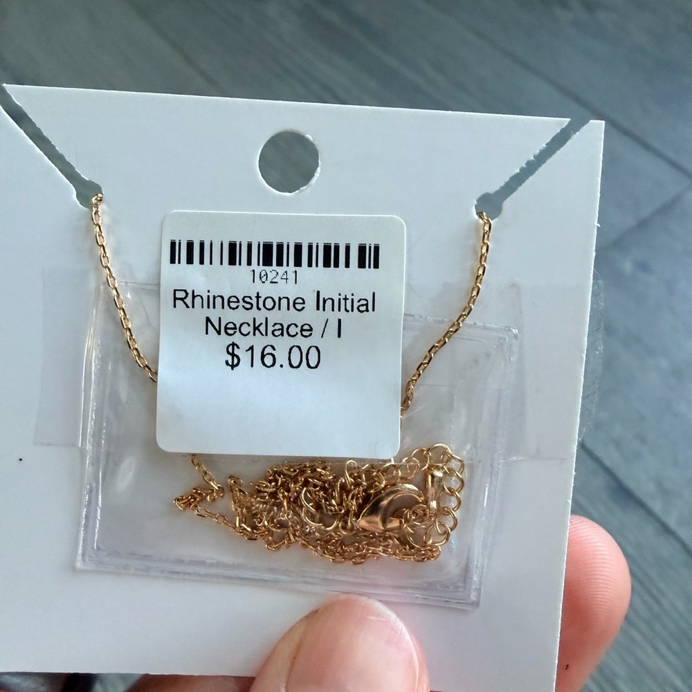 Rhinestone Gold Initial Charm Necklace "I" - Picture 3 of 3